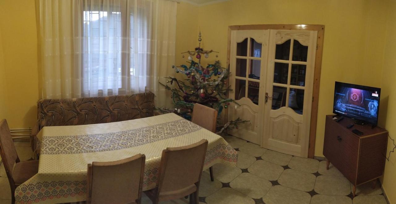 Гірська Роса Apartment Verkhniy Yasenov Bagian luar foto