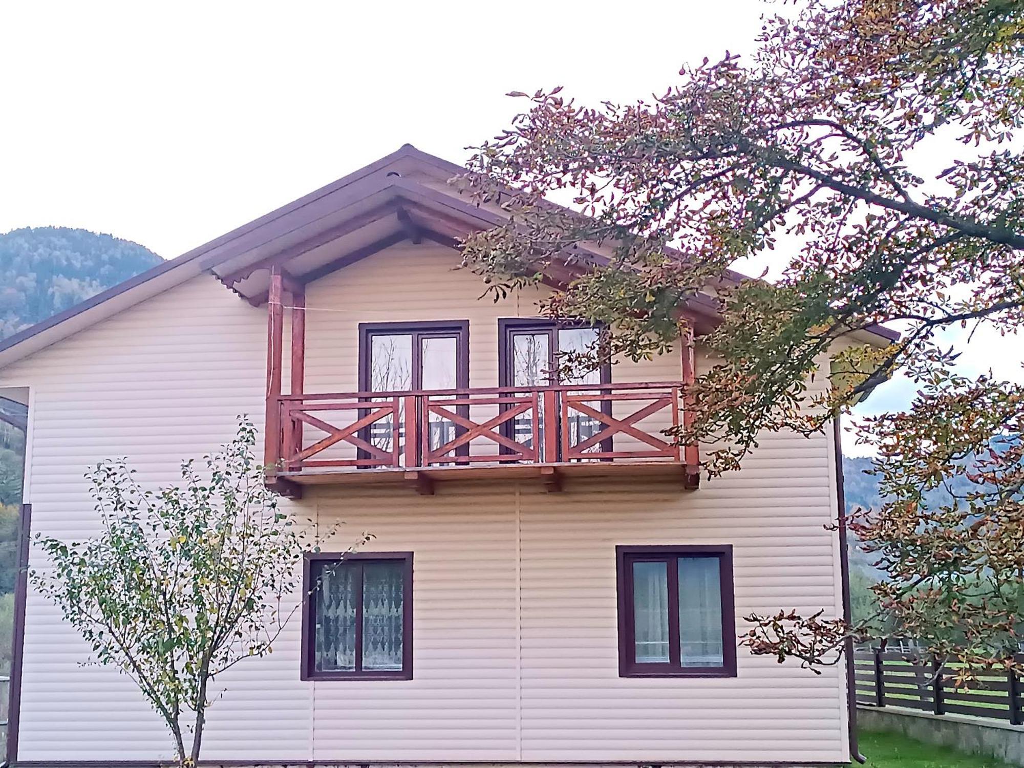 Гірська Роса Apartment Verkhniy Yasenov Bagian luar foto