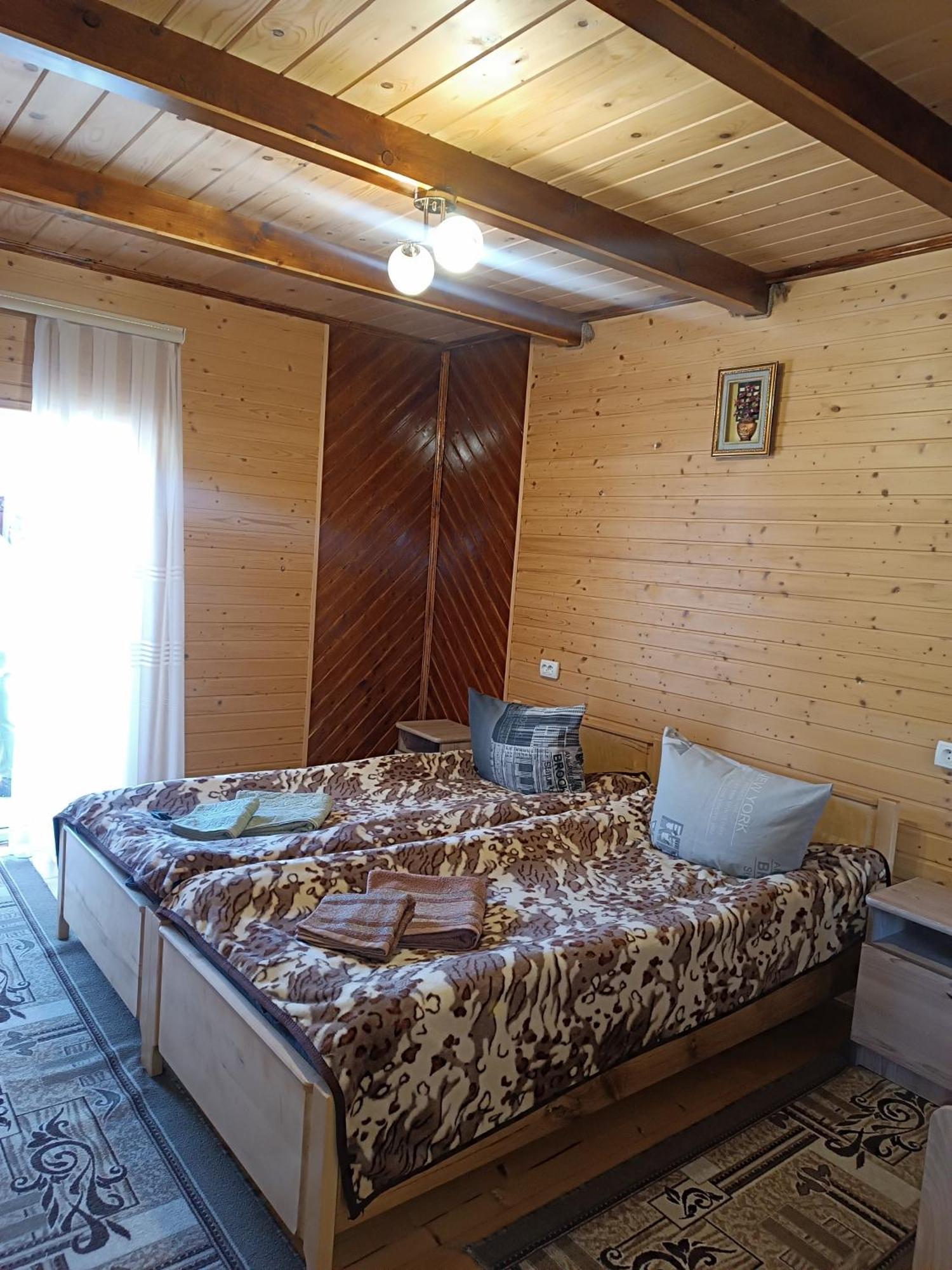 Гірська Роса Apartment Verkhniy Yasenov Bagian luar foto